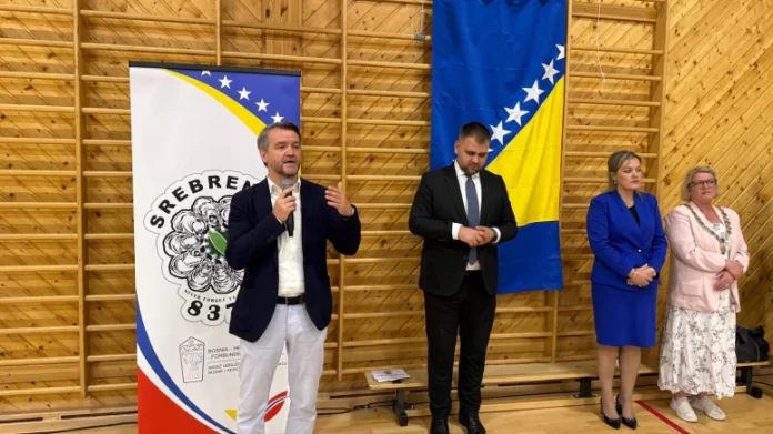 Grapichu-hortenu-orzani-tradicionalni-susreti-bosnjaka-norveske-horten-202561664